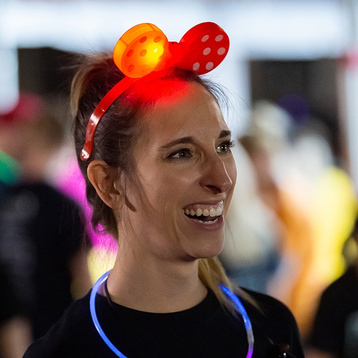 Camelia Crossing Gleaux Run participant